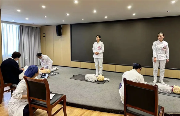強(qiáng)技能，促提升！西藏阜康醫(yī)院護(hù)理部舉辦單人徒手心肺復(fù)蘇操作考核