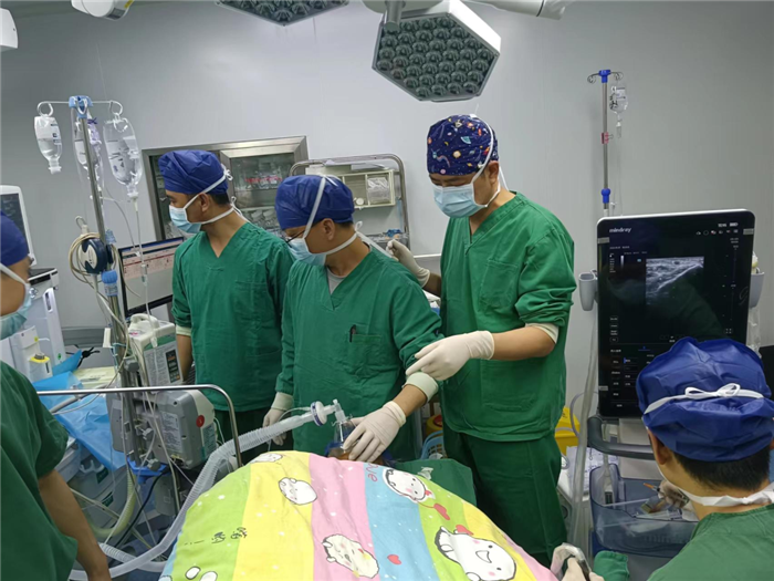 74歲肝癌患者，腫瘤破裂大出血！阜康醫(yī)生緊急搶救……