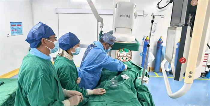 西藏阜康醫(yī)院心血管內(nèi)科成功治療下肢深靜脈血栓，預(yù)防肺栓塞
