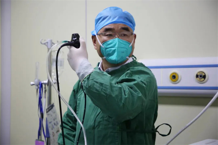 西藏阜康醫(yī)院成功開展首例靜脈全麻下支氣管鏡診療