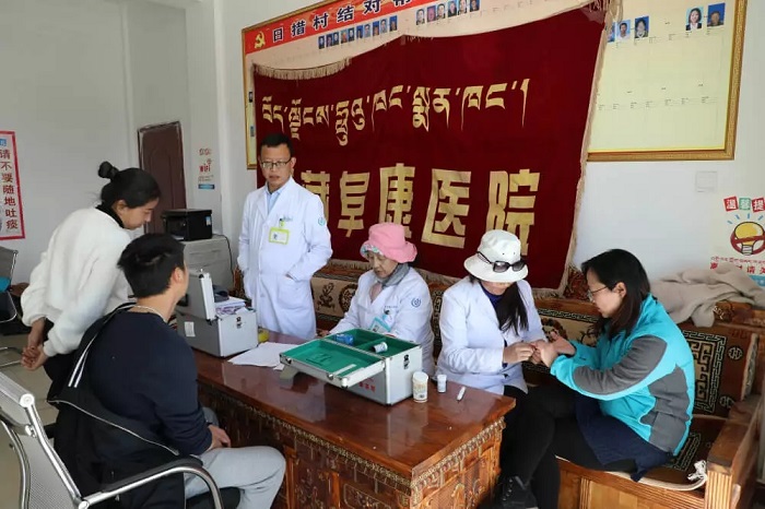阜康醫(yī)療圓滿完成2019年度拉薩市駐村（居）工作隊第一次健康巡診工作