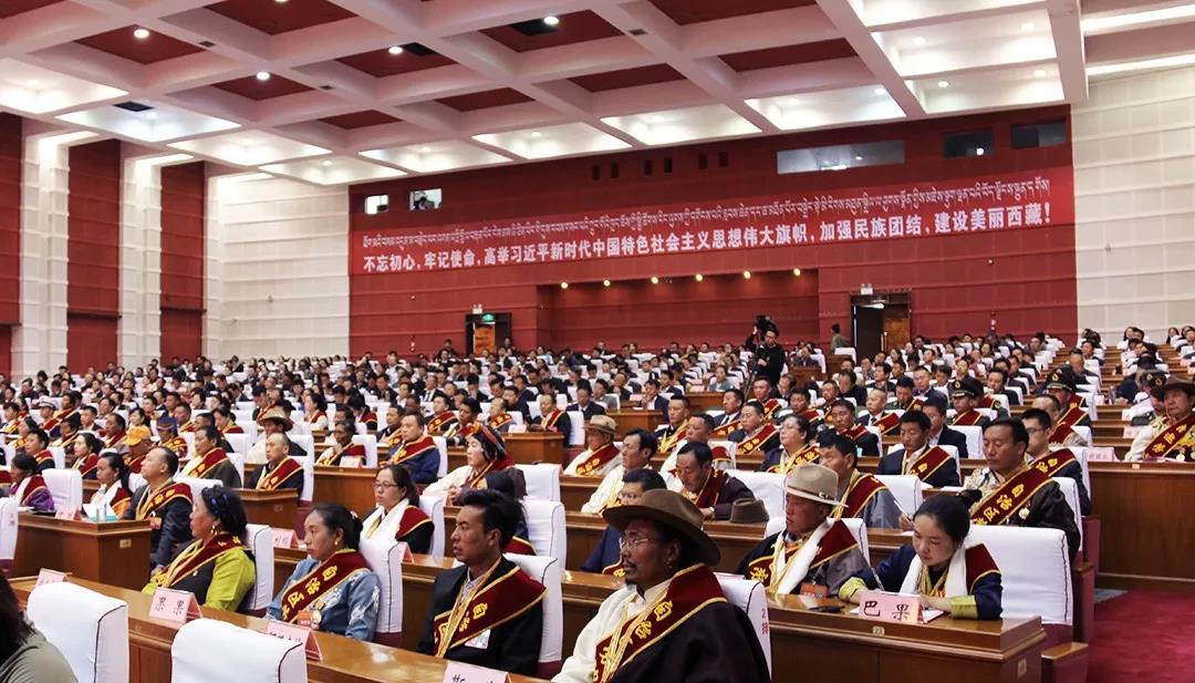 西藏阜康醫(yī)院黨支部副書記索珍同志獲“西藏自治區(qū)勞動模范”榮譽稱號