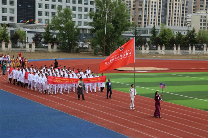 阜康醫(yī)院受邀首次參加西藏大學田徑運動會：隊員心情像回家一樣